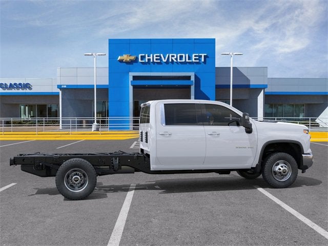2025 Chevrolet Silverado 3500 HD Chassis Cab Work Truck