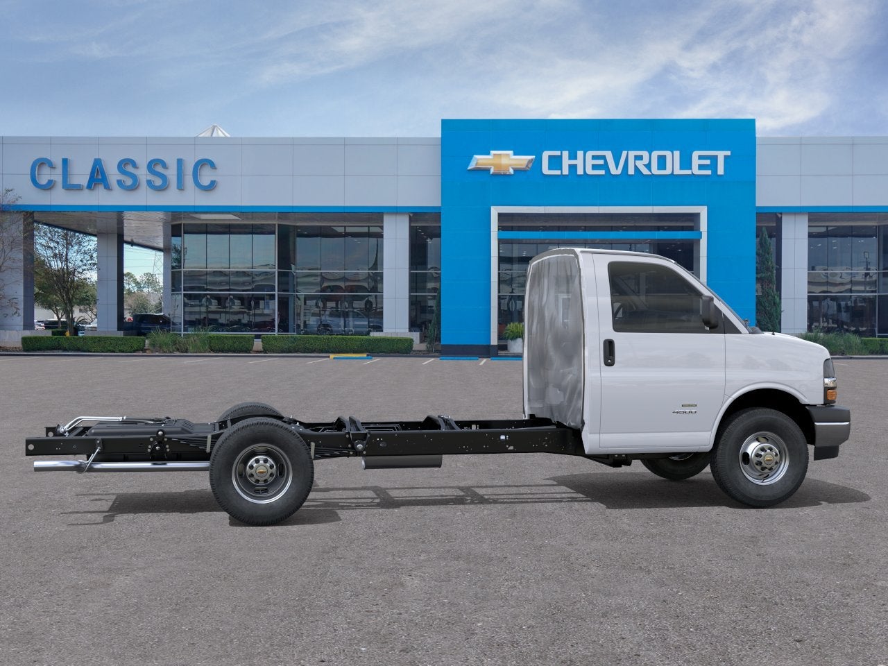 2026 Chevrolet Express Cutaway 3500 1WT