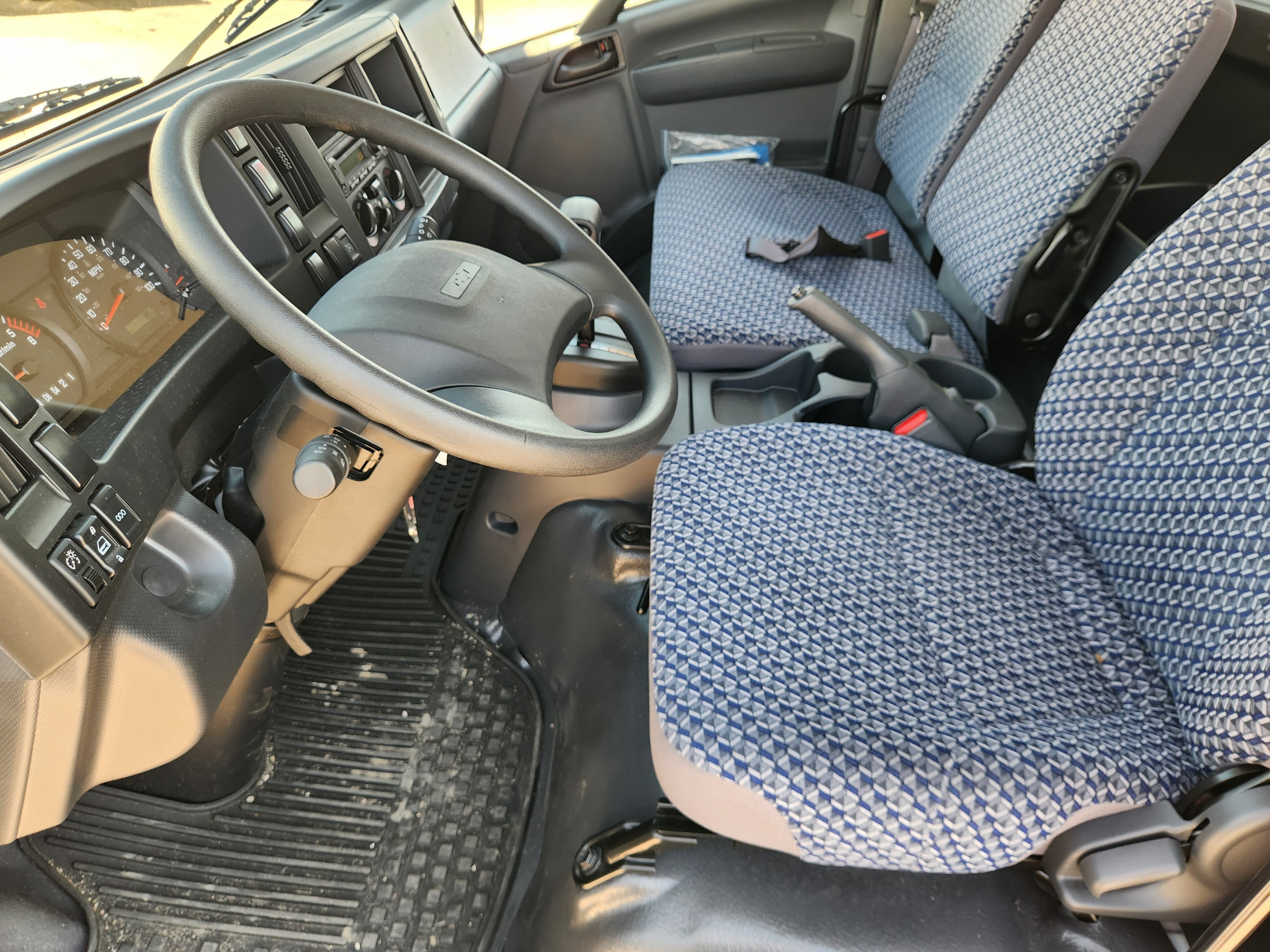 2024 Chevrolet Low Cab Forward 4500 HG BASE