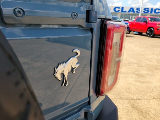 2021 Ford Bronco Base