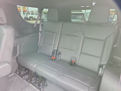 2024 Chevrolet Suburban LT