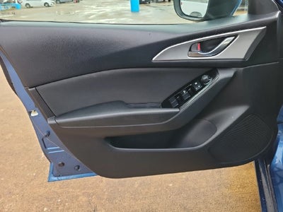 2018 Mazda Mazda3 4-Door Sport