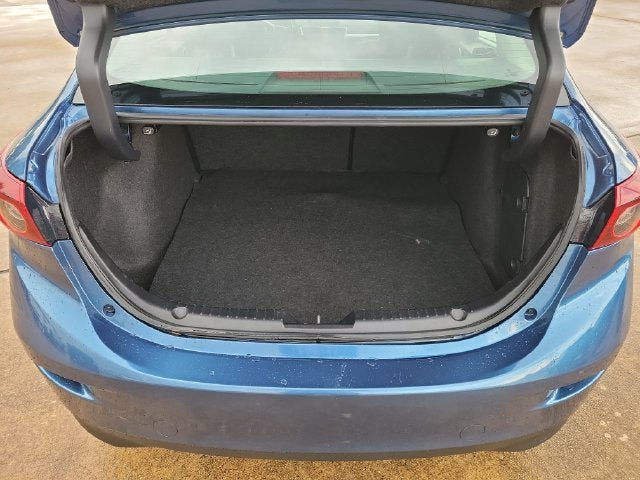 2018 Mazda Mazda3 4-Door Sport