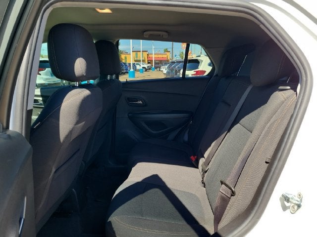 2022 Chevrolet Trax LS - Photo 11