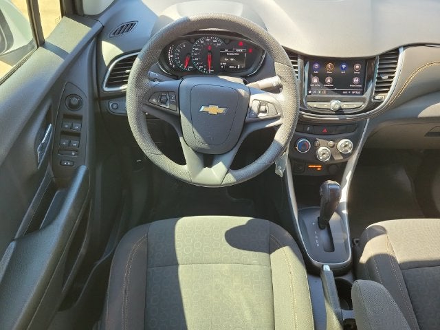 2022 Chevrolet Trax LS - Photo 15