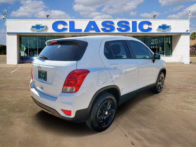 2022 Chevrolet Trax LS - Photo 7